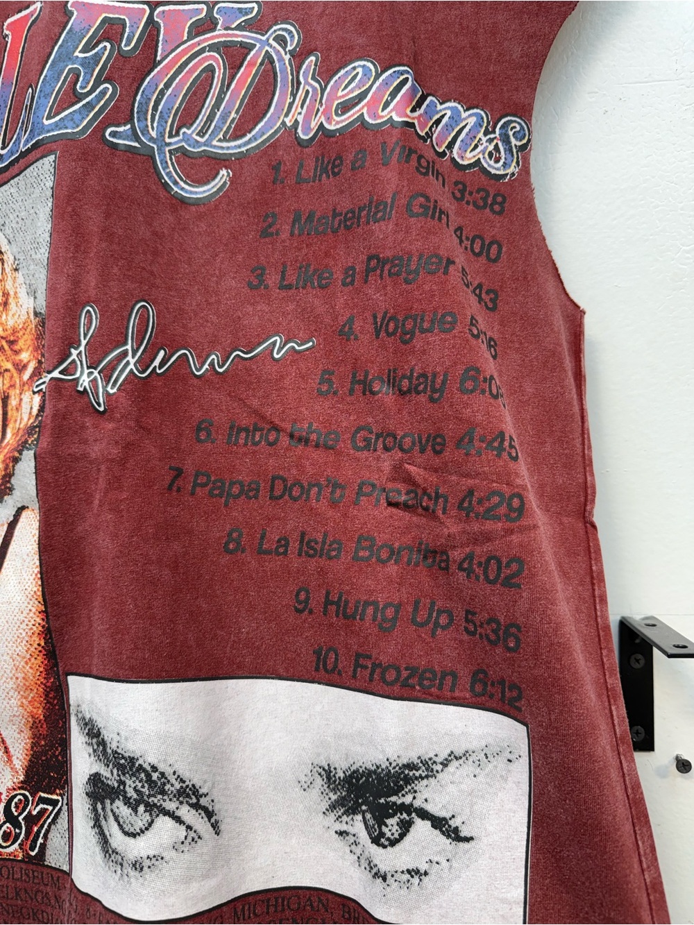 Valley Sports Sleeveless Marilyn Monroe Graphic Tank Top in Maroon - Picture 4 of 11